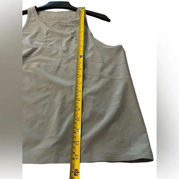 Lululemon Women's Find Your Pace Tank Blue Cast Breathable - Picture 6 of 8